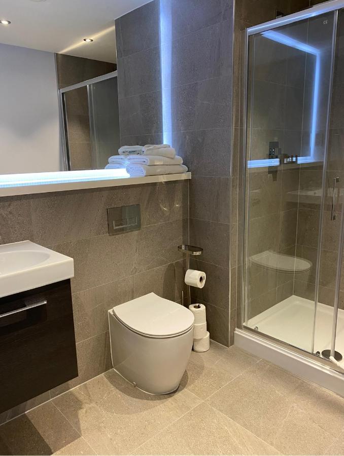 Mnitri Apartment Luton  Ngoại thất bức ảnh