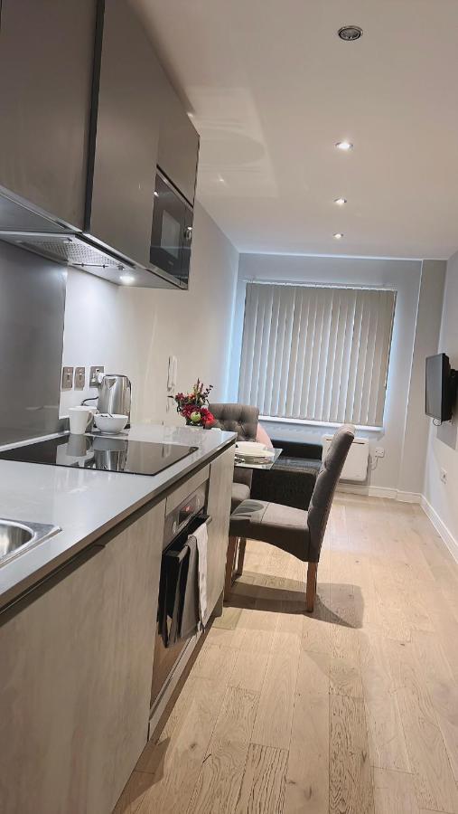 Mnitri Apartment Luton  Ngoại thất bức ảnh
